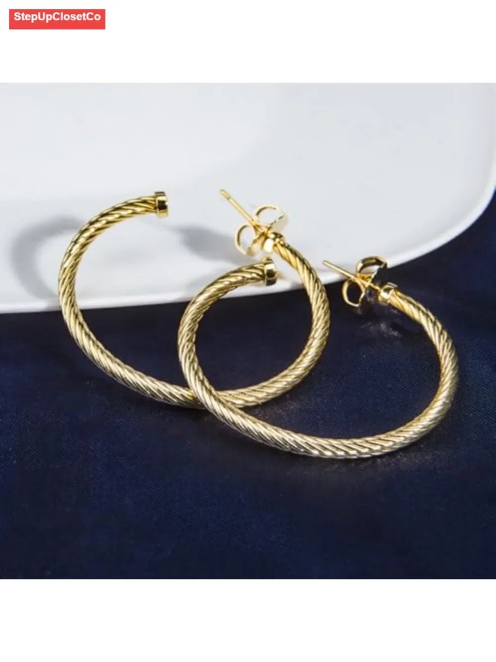 N/A twisted hoop